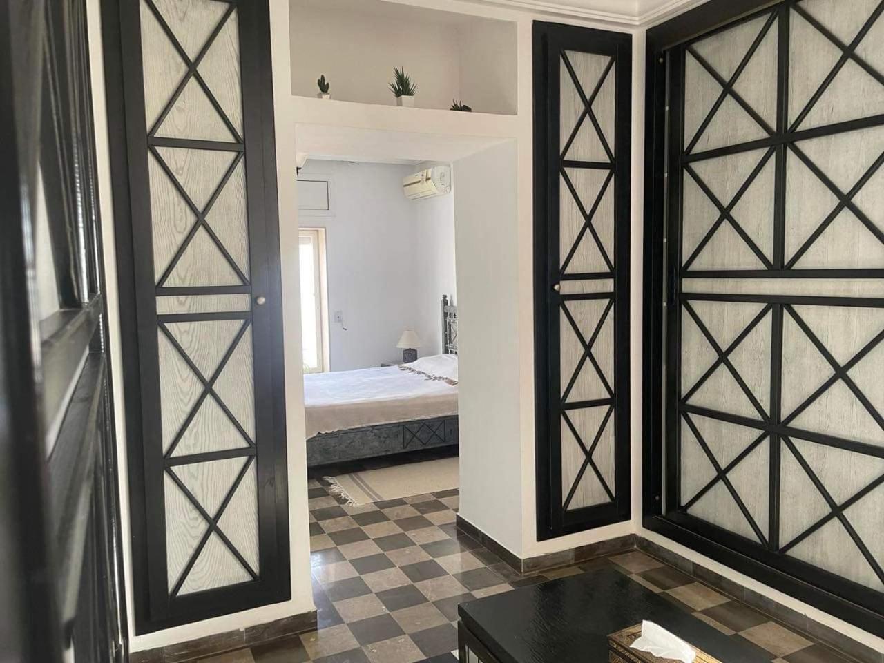 La Maison Les Pins Chambre D'Hote Chez L'Habitant La Marsa Exterior foto